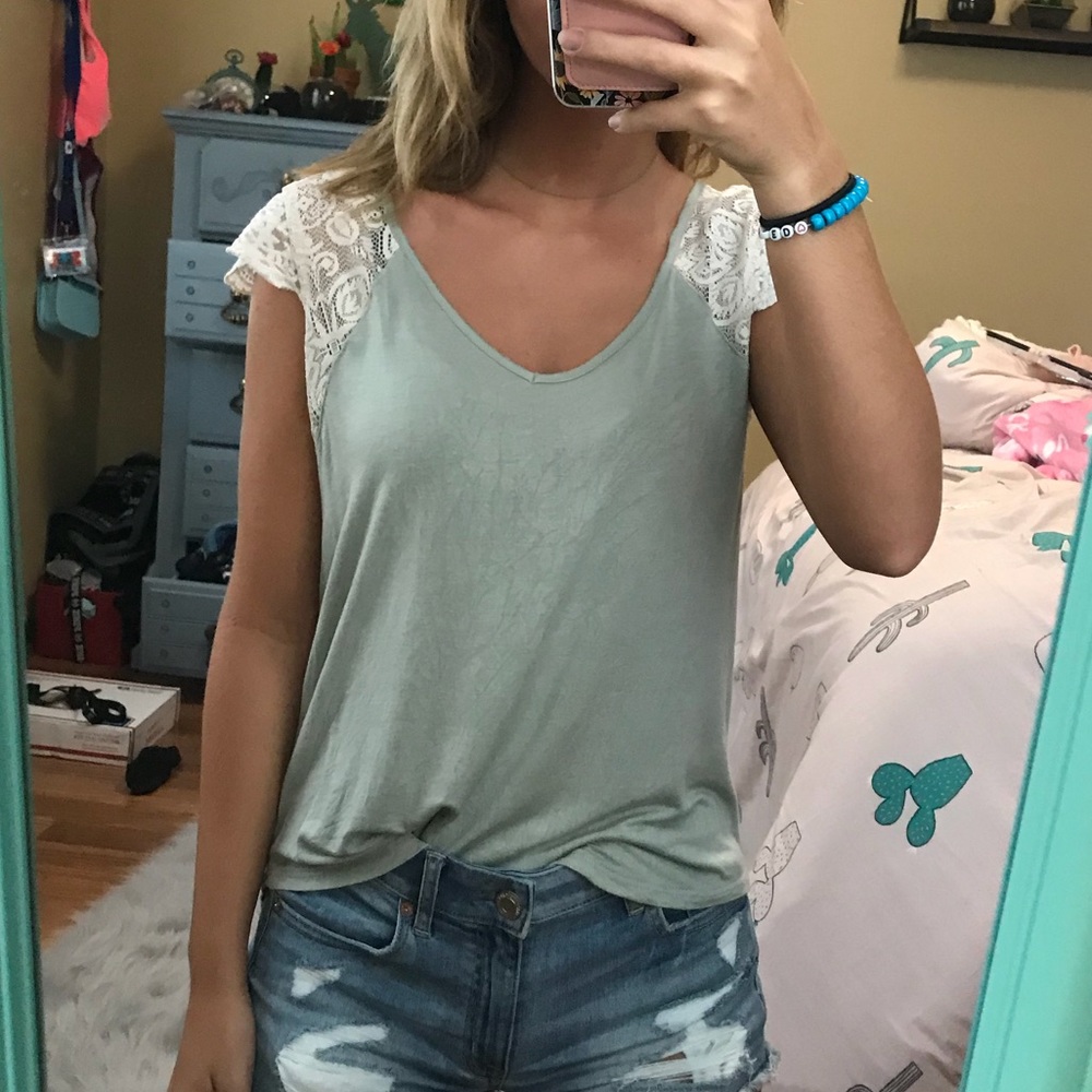 t shirt with lace